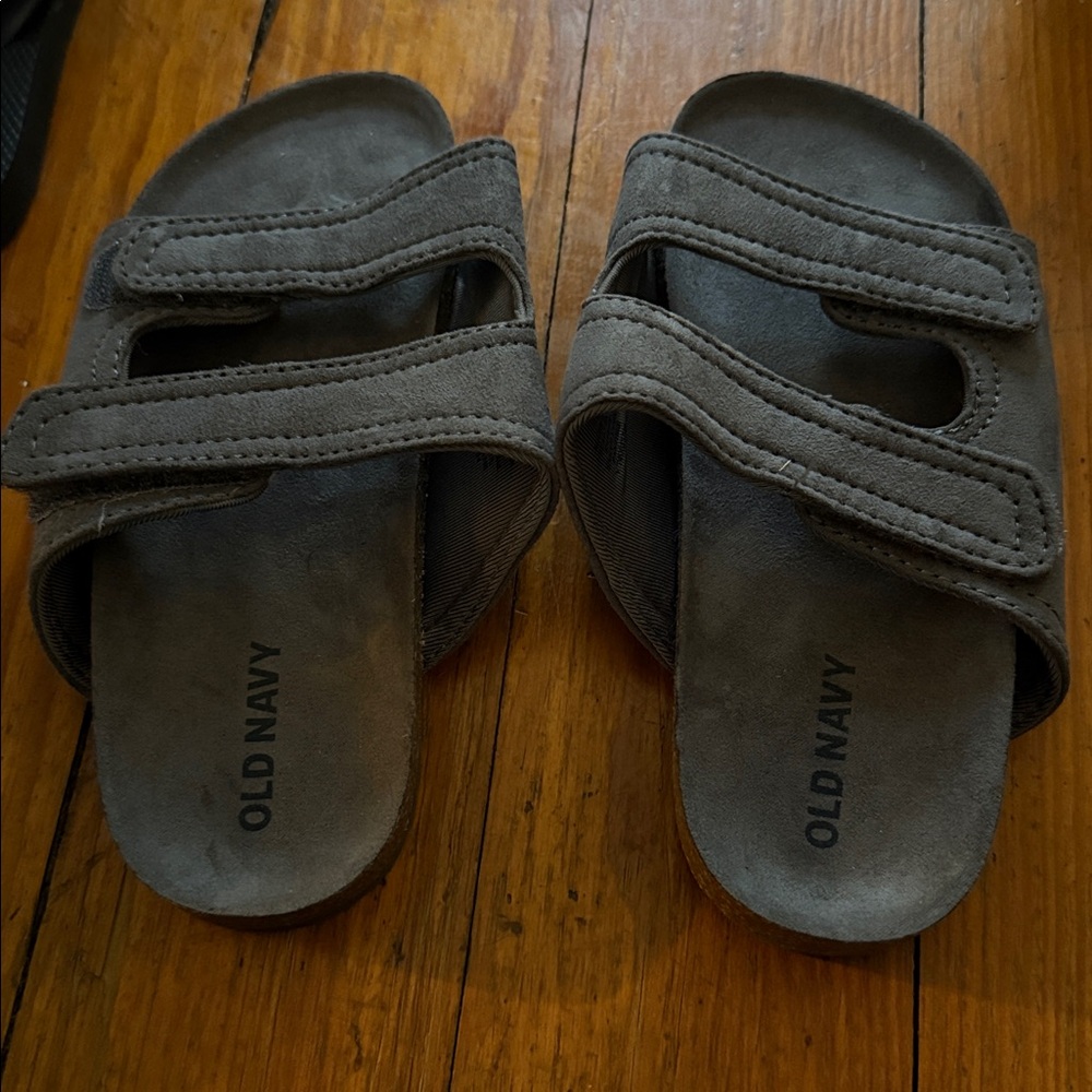 Old Navy Charcoal Slide Sandals